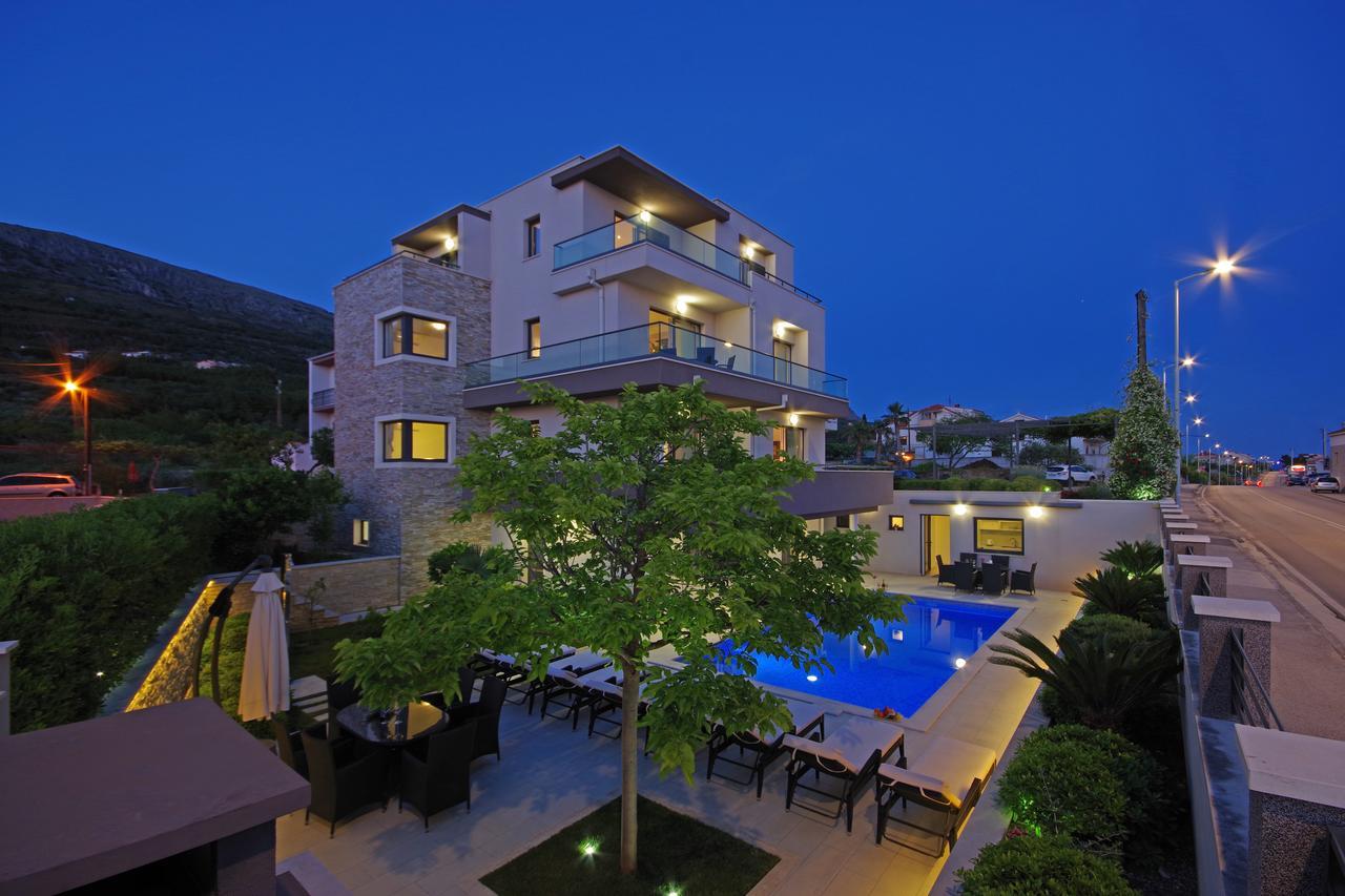 Villa Lucas โปดสตรานา ภายนอก รูปภาพ